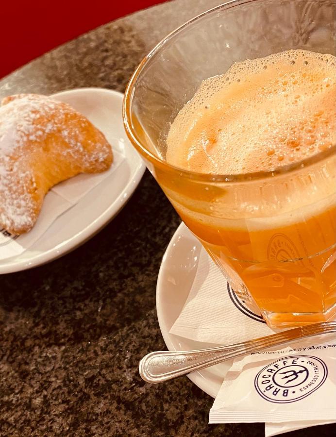 Michelangelo House Bed & Breakfast Trento Bagian luar foto